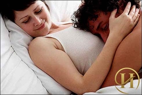 cách hôn nhũ hoa bị tụt vào trong