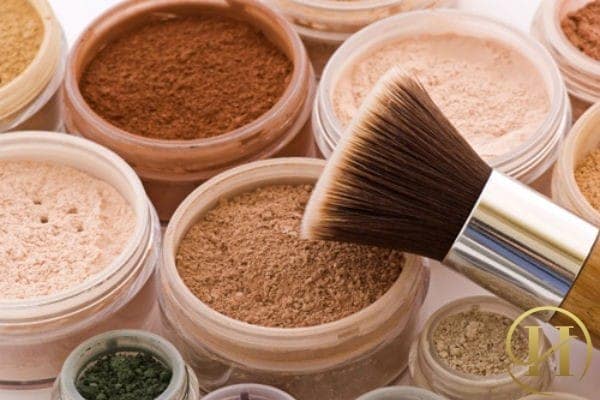 Mỹ phẩm khoáng sẽ giúp làn da mịn màng mà không bị bóng dầu