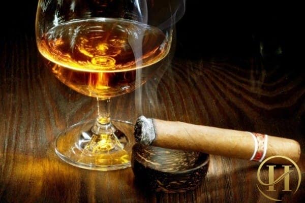 Tuyệt đối không dùng thuốc và rượu nếu không muốn bị khô âm đạo