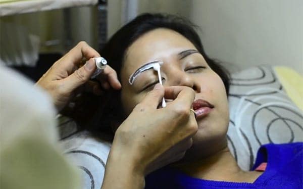  Bước 1: Thăm khám và tư vấn 