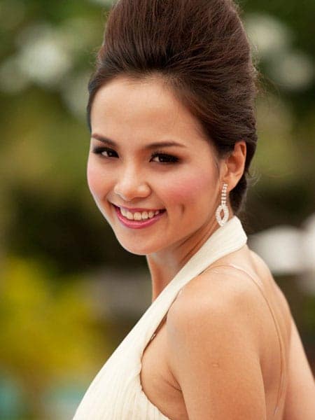 Sở hữu những bức ảnh duyên dáng với chiếc má lúm đáng yêu