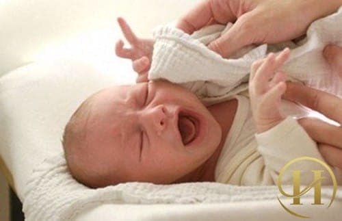 Trẻ cần đi khám ngay nếu đột nhiên xuất hiện các triệu chứng bất thường