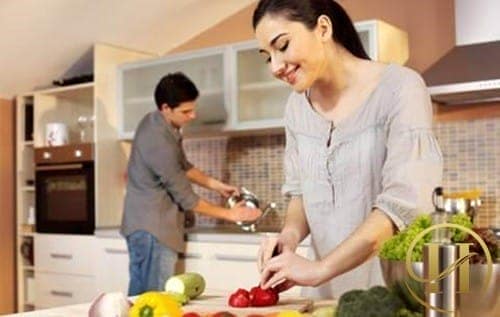 Người phụ nữ hạnh phúc và tự tin hơn khi có chồng phụ giúp việc nhà