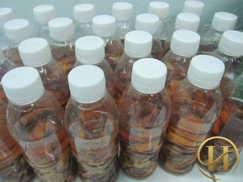 Trị nám bằng rễ cây ngâm rượu có hiệu quả thật không?