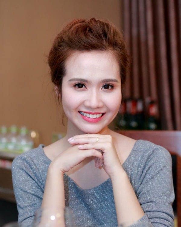 Má lúm đồng tiền – “Điểm cộng” cho hot girl Việt