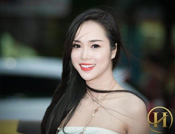 Người đẹp Vũ Ngọc Anh