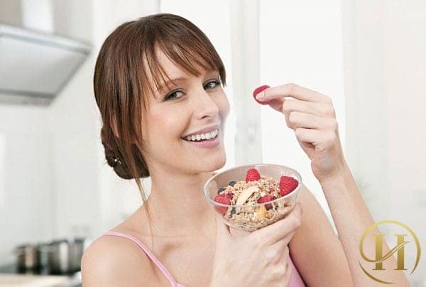 Trị hôi nách bằng chế độ ăn