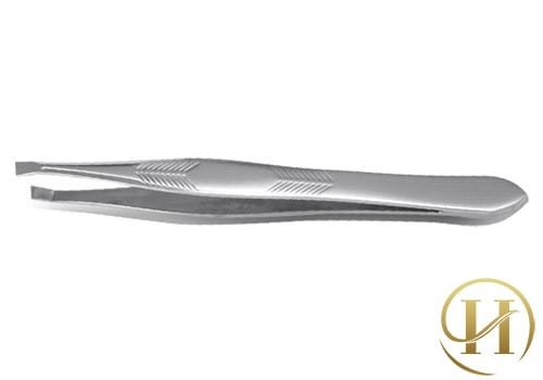 Dùng nhíp để nhổ lông nách có sao không?