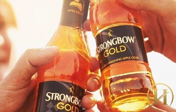 Hương vị độc đáo của Strongbow chắc chắn sẽ khiến bạn không khỏi thích thú và muốn thưởng thức thật nhanh. Nếu muốn biết thêm về sản phẩm này, hãy xem hình ảnh liên quan ngay.