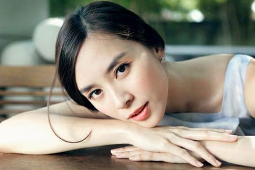 Điểm danh những sao Việt khiến fan "sửng sốt" vì có khuôn mặt V-line lạ