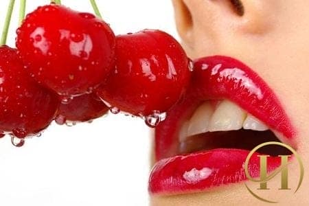 Sở hữu đôi môi đẹp giúp bạn gái tự tin và xinh xắn hơn
