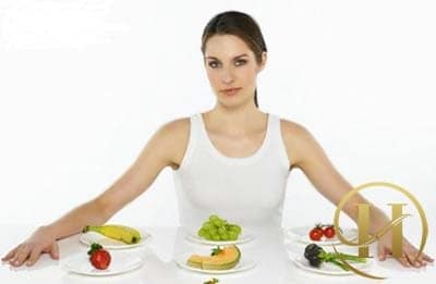 Nên chia nhỏ bữa ăn và ăn với khẩu phần ít hơn