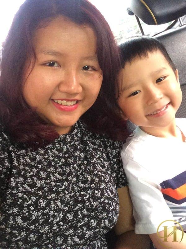 Sau thẩm mỹ, khuôn mặt của cô nàng 23 tuổi ngày càng xinh xắn, ưa nhìn hơn