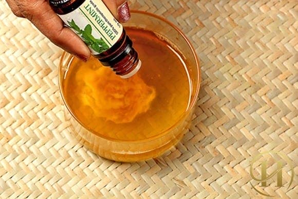 Mách bạn gái cách tự làm son dưỡng môi siêu đơn giản