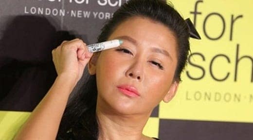 Ca sĩ này thẳng thắn thừa nhận phẫu thuật thẩm mỹ 