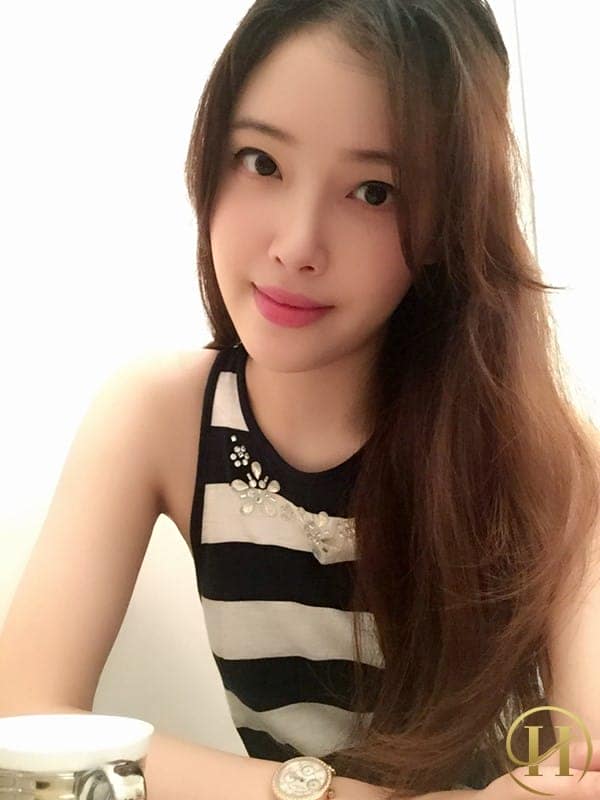 Cận cảnh nhan sắc của em gái Hoa hậu Mai Phương Thúy