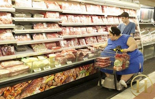 Sau gần 1 năm Bettie đã giảm được 1/3 trọng lượng cơ thể