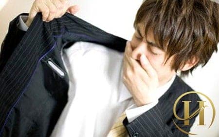 Mùi hôi nách khó chịu có thể tấn công bạn bất cứ thời điểm nào