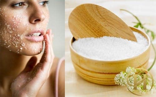 Rửa mặt bằng muối sẽ ngăn chặn sự xuất hiện của nếp nhăn, giúp làm sạch da và loại bỏ mụn