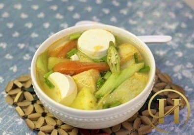 Giảm cân hiệu quả với món canh chua chay