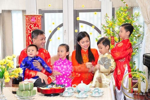 Nên chọn tuổi nào xông đất cho năm mới Ất Mùi 2015