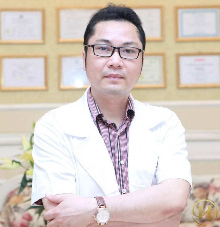 Bác sĩ Hải Lê độn cằm có đẹp không?