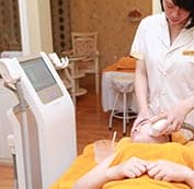  Điều trị bằng Endymed 