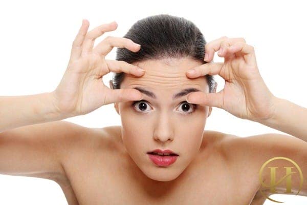 Mẹo xóa nếp nhăn trên mặt bằng cơm nóng