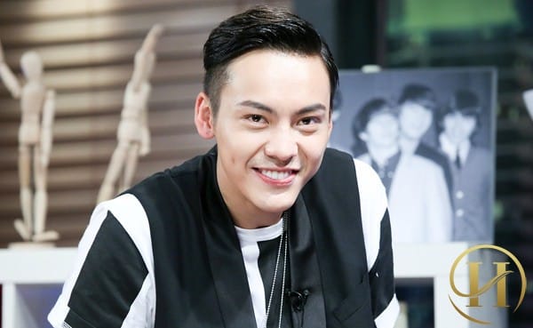 Má lúm đồng tiền của Trần Vĩ Đình làm fans điên đảo