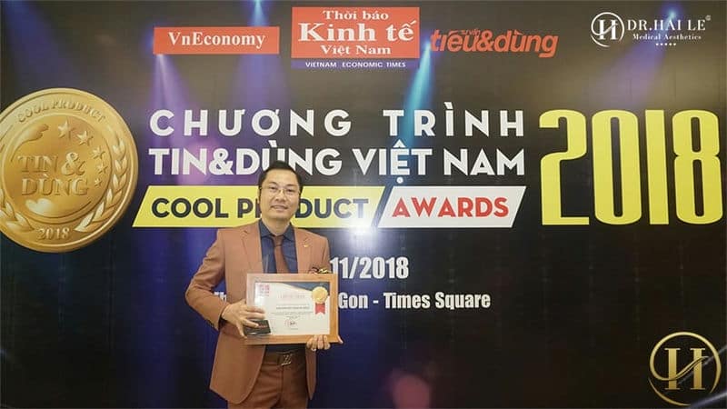 Trong nhiều năm liền, Viện Thẩm Mỹ Y Khoa Dr.Hải Lê tự hào được vinh danh, nhận cúp giải thưởng tại các chương trình, lễ trao giải uy tính.