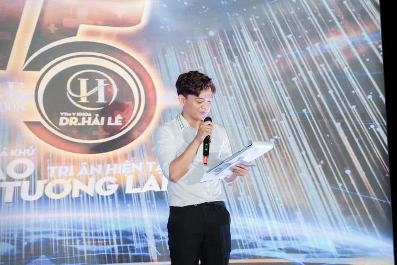 Bài viết đạt giải ba tại cuộc thi Viết Về Dr.Hải Lê của bạn Võ Văn Hoài Linh - Phòng phẫu thuật Dr.Hải Lê - Sài Gòn