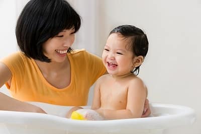 Cách chữa da chân tay khô ráp ở trẻ em 2