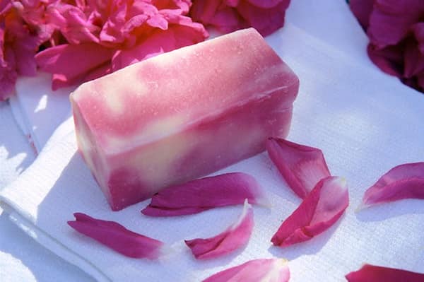 phương pháp trị da khô hiệu quả sau khi sinh 1