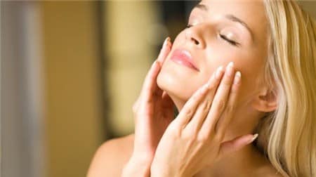 Điều trị da nhờn không khó với quả chuối