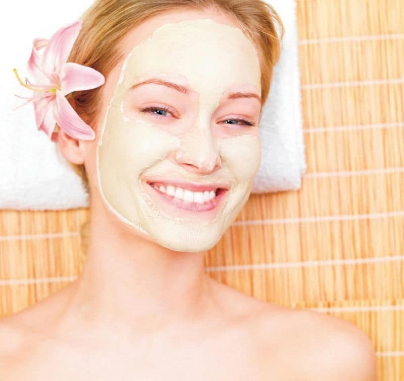 Đắp mặt nạ để trị da khô