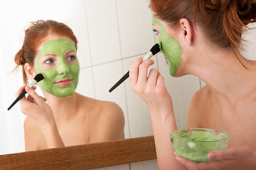Điều trị da khô hiệu quả nhanh chóng bằng cách đắp mặt nạ