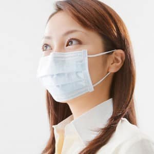 Đeo khẩu trang là biện pháp để vệ sinh vùng mũi