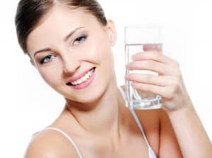 Nước giúp trị da khô