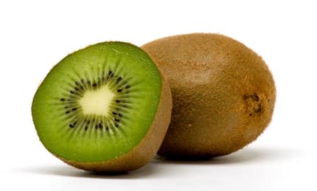 cham-soc-da-voi-qua-kiwi
