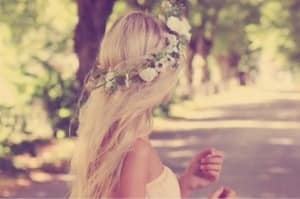 Con gái phải mạnh mẽ lên