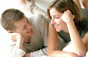 Hãy nói với chồng bạn rằng bạn sẵn sàng chia sẻ cùng làm việc nhà với anh