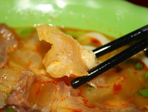 Điều trị da khô nhanh chóng với món đỗ trọng nấu gân bò