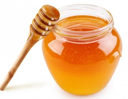 Những cách chăm sóc mí mắt khỏe đẹp với mật ong 1a