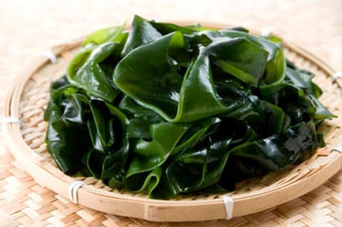 Mách mẹ cách giảm cân sau sinh bằng rong biển 1